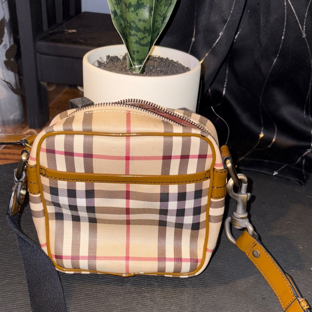 Burberry Plaid Belt/Crossbody Bag - Brown and Black - Picture 5 of 7